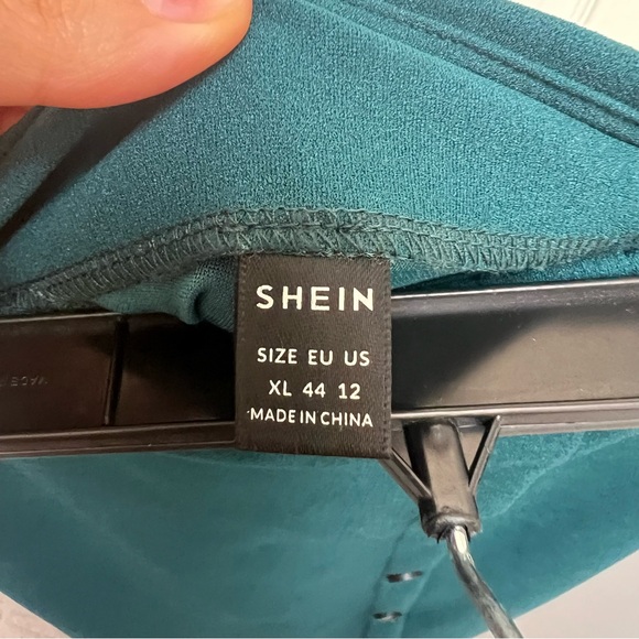 $10 Deals 🤝🔖 SHEIN Green Privé High Waist Button Front Skirt size 12 X large - Picture 8 of 8